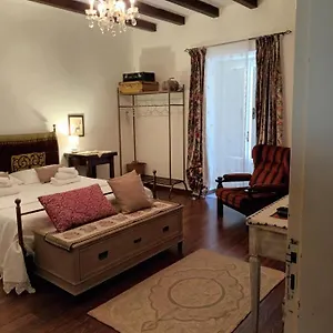 A Casa Del Nonno Bed & Breakfast
